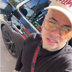 Meet your Posher, Hidiel